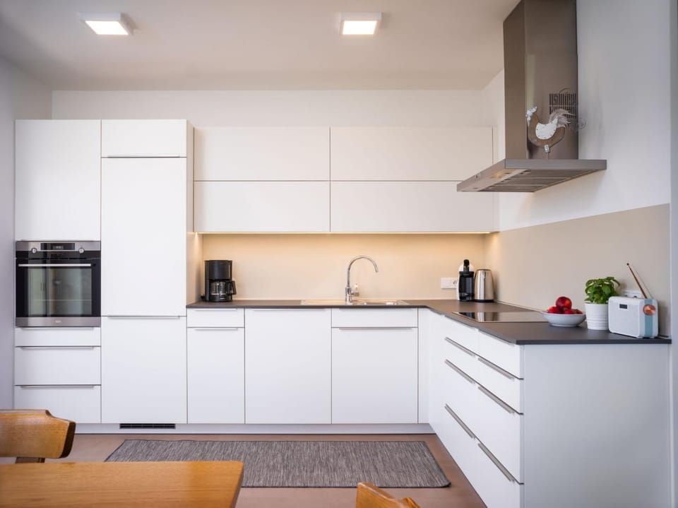 Coffee/tea facilities, Kitchen or kitchenette, kitchen