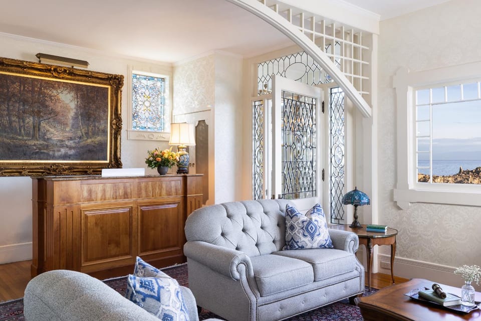 Lobby or reception, Seating area, Sea view