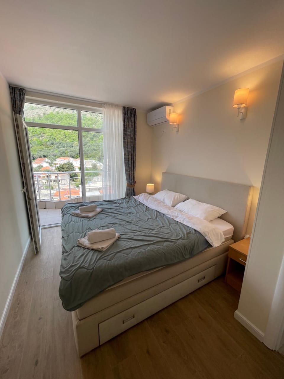 Guest house Villa Slavica Apartment hotel in Sveti Stefan