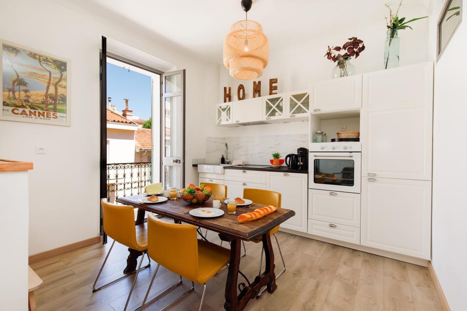 La Colline YourHostHelper Apartment in Cannes