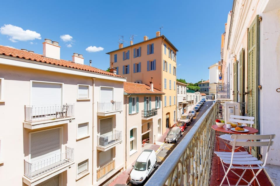 La Colline YourHostHelper Apartment in Cannes
