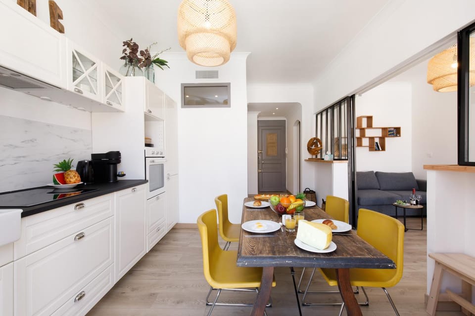 La Colline YourHostHelper Apartment in Cannes