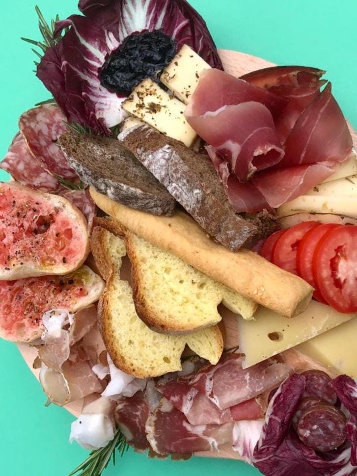 Food and drinks, Food