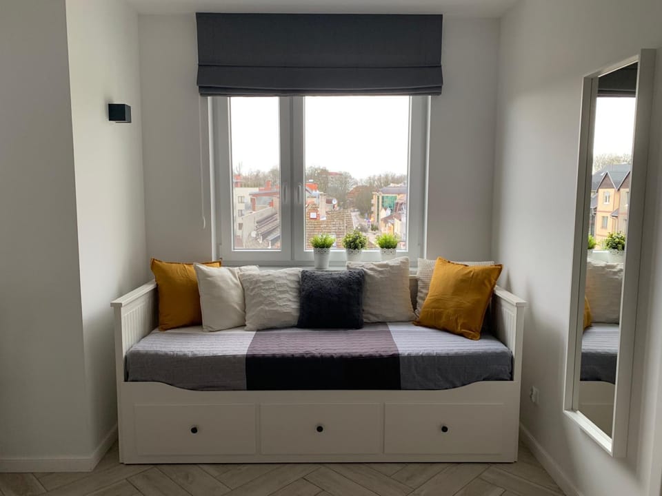 Bed, Living room, Seating area