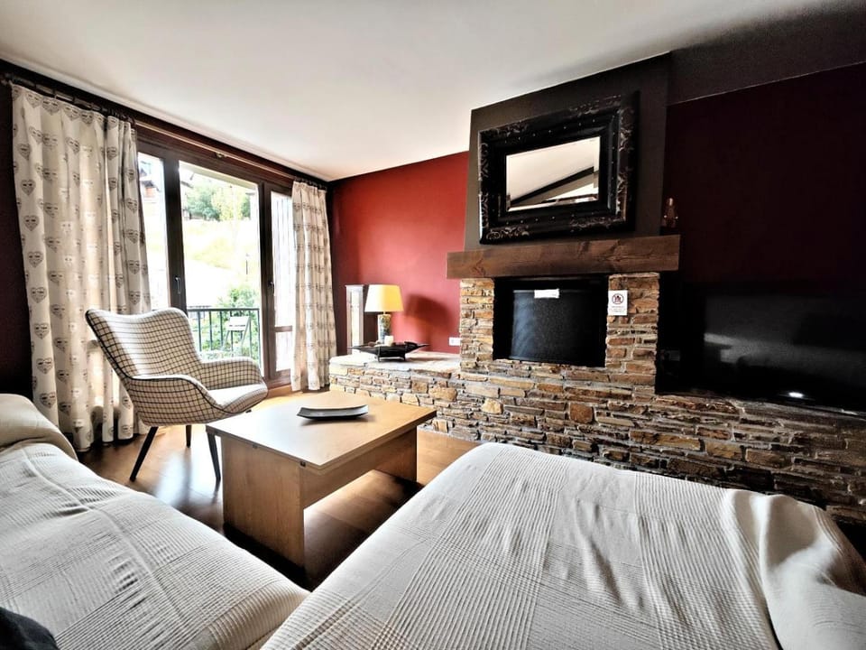 Los Altos de Escarrilla - tucasaenlospirineos Apartment in Aragon