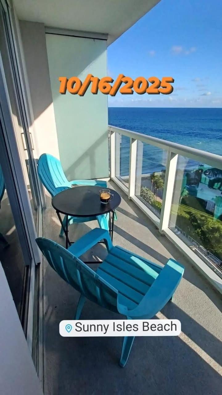 Natural landscape, View (from property/room), Balcony/Terrace, Sea view