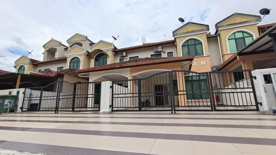 Property building, Parking