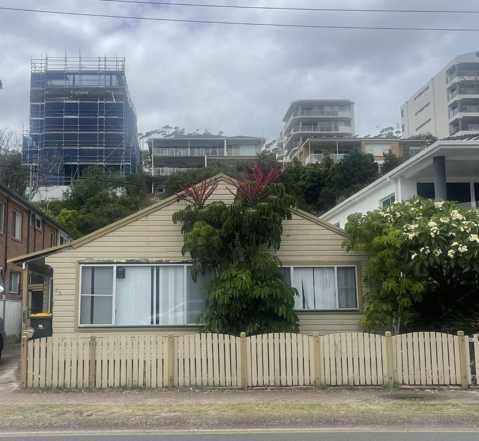 Stillwater large cottage across from the water sleeping 13 House in Nelson Bay