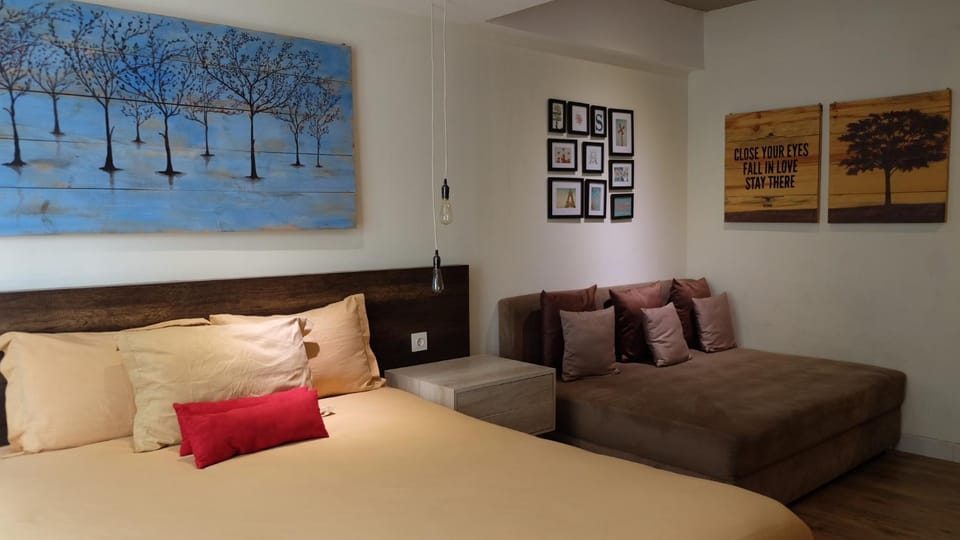 Bed, Photo of the whole room