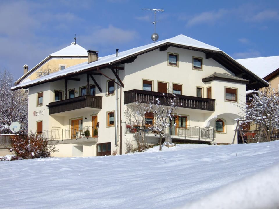 Property building, Winter