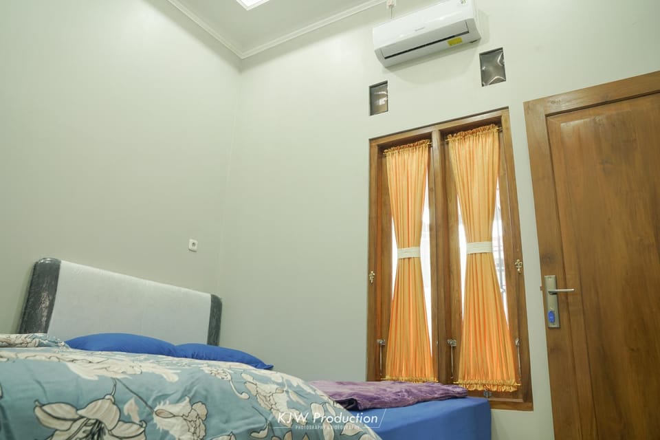 M Stay Guest House Jogja Vacation rental in Special Region of Yogyakarta