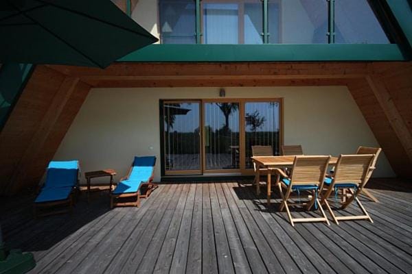 BBQ facilities, View (from property/room), Balcony/Terrace