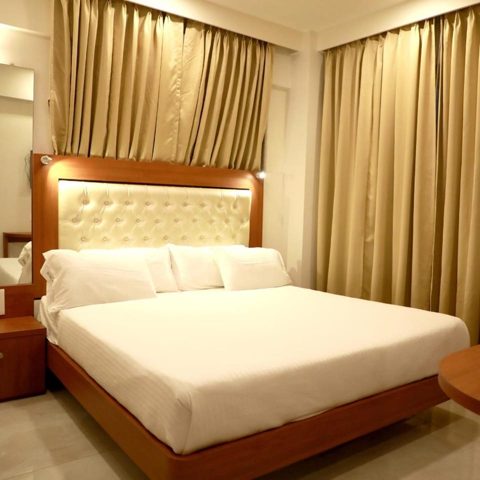 Hotel Lords, Fort Hotel in Mumbai