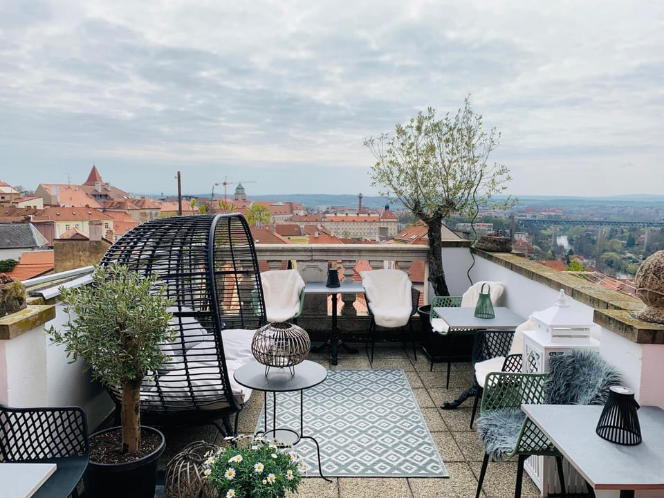 Boutique penzion U Mikuláše , Apartments Café U Rolanda Inn in South Moravian Region