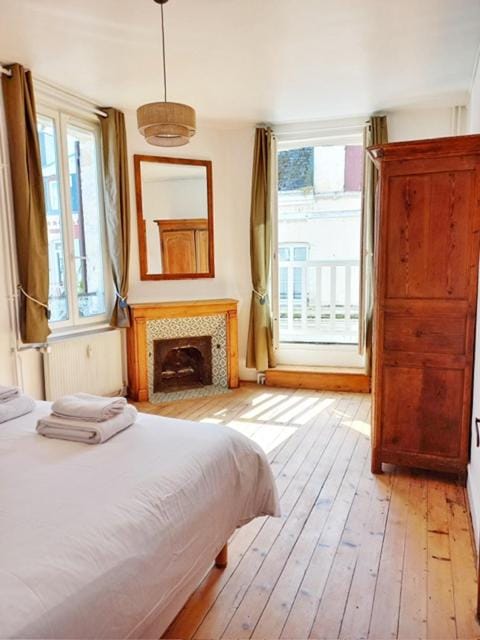 Bed, Balcony/Terrace, Bedroom, internet