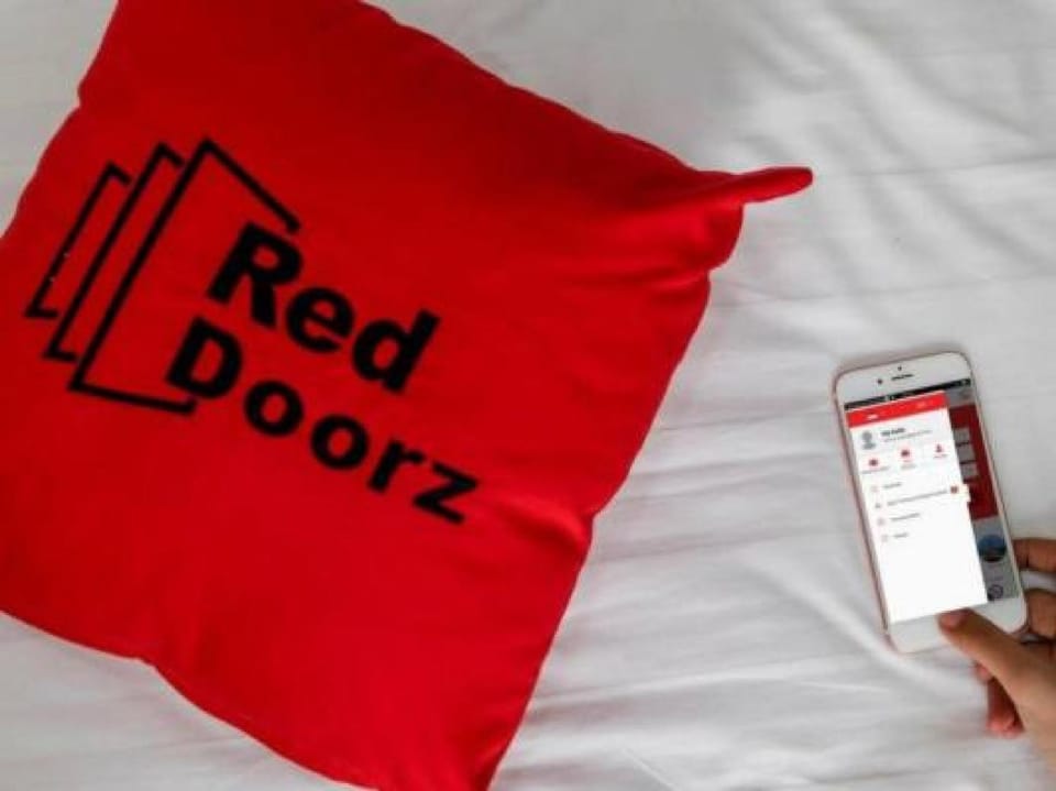 RedDoorz near Sheikh Zayed Surakarta Bed and Breakfast in Special Region of Yogyakarta