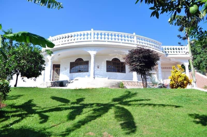 Plot 4 Kavuma Close Villa in Kampala