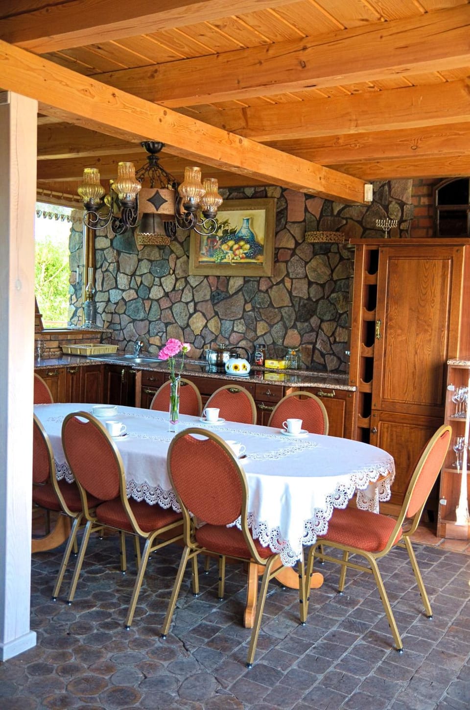 Kitchen or kitchenette, Seating area, Dining area, Communal kitchen, microwave, stove, kitchen