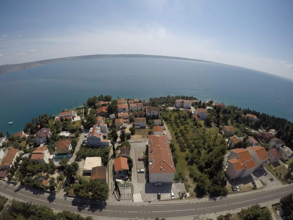 Property building, Bird's eye view