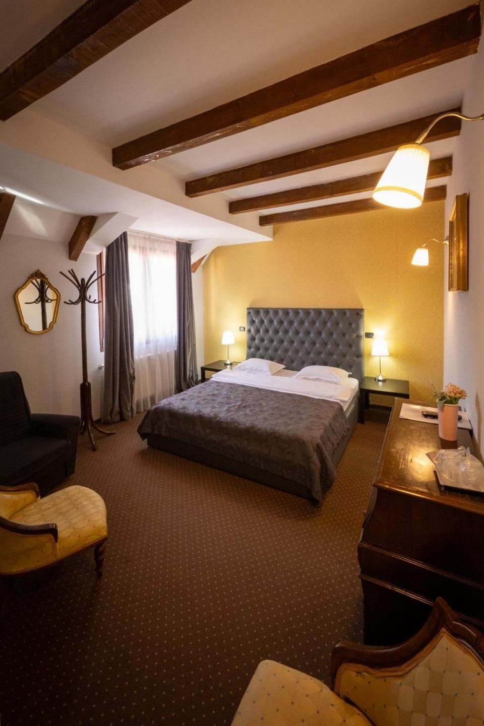 Bran Pensiunea Restaurant Al Gallo centru Bed and Breakfast in Bran