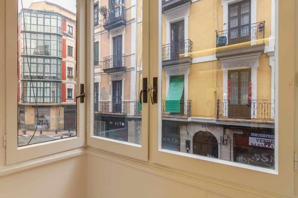 Vivienda Turística Estilosa en la Zona Vieja Apartment in Bilbao