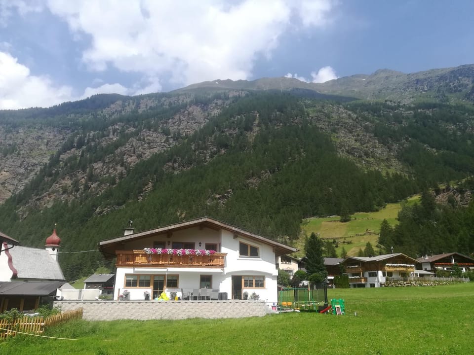 Property building, Bird's eye view