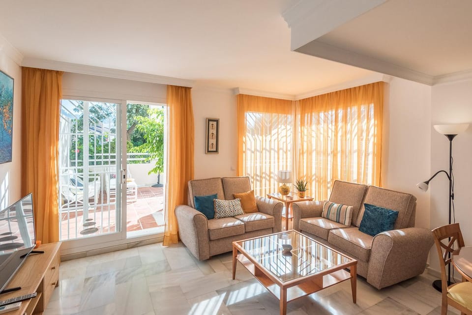 Living room, Seating area, Dining area, Garden view