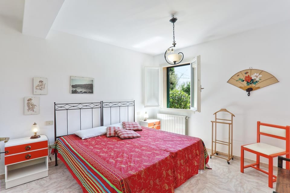 Property building, Living room, Bedroom