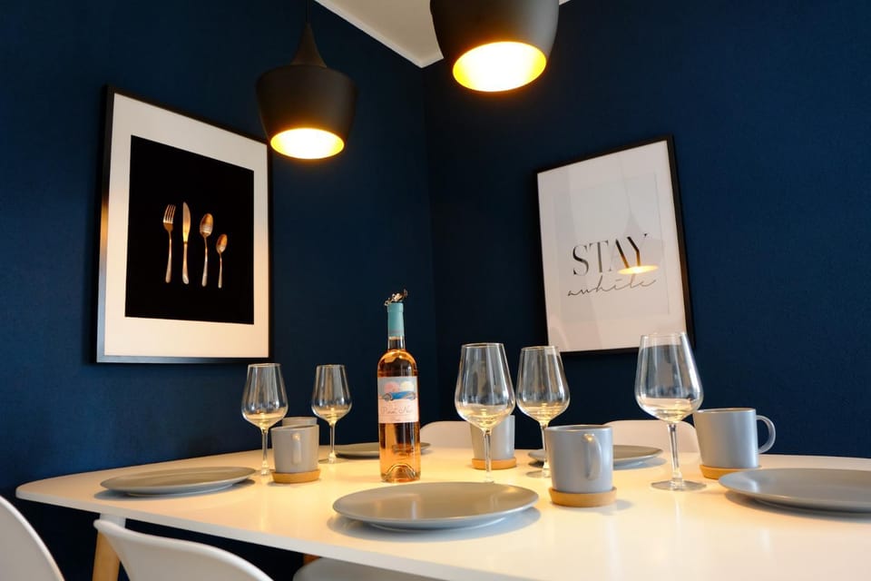 Decorative detail, Dining area