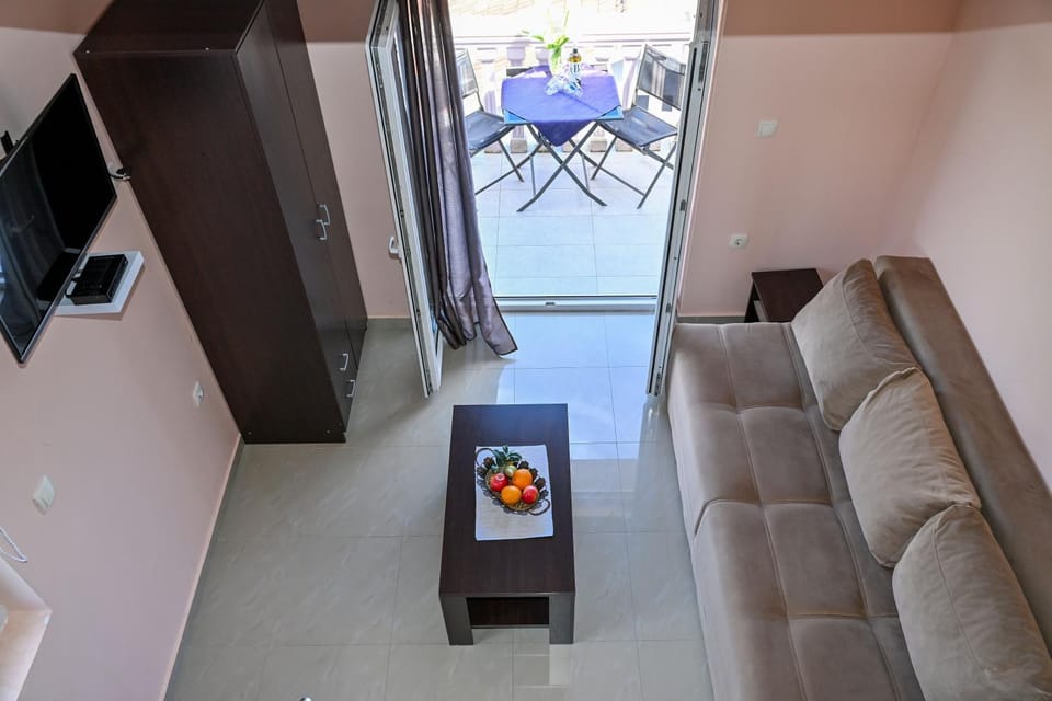Apartments Porto Bjelila Apartment in Kotor Municipality