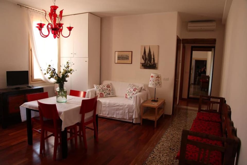 Ponte San Lorenzo apartment Apartment in Venice