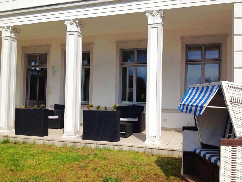 Villa-Schering-App-EG-links Apartment in Heringsdorf
