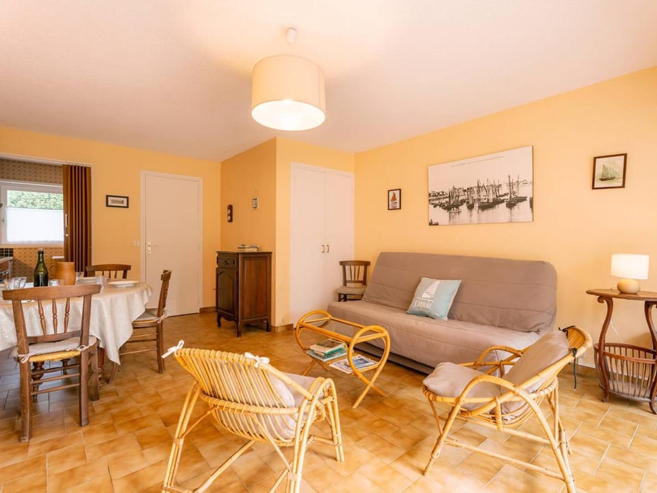 Appartement cosy 2 pièces, 5 pers, à 250m plage, terrasse et jardin, garage inclus, Carnac - FR-1-477-94 Apartment in Carnac