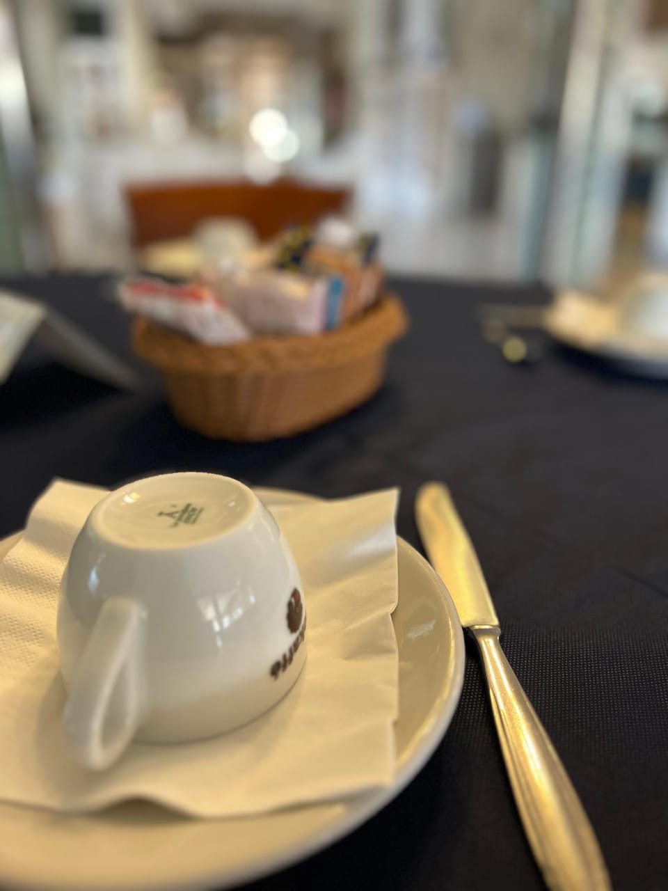 Coffee/tea facilities, Food and drinks