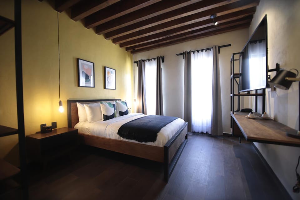 Bed, Photo of the whole room