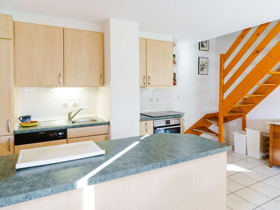 **Villa 4 pièces pour 7 avec piscine, proche plage, Gruissan** - FR-1-409-90 Villa in Gruissan