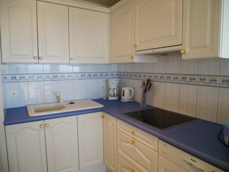 Quiberon: Appartement 3 pièces avec balcon et parking près du centre - FR-1-478-37 Apartment in Quiberon