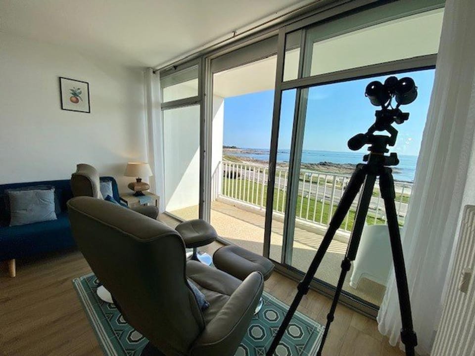 Quiberon - Studio rénové 35m² avec parking et wifi - FR-1-478-39 Apartment in Quiberon