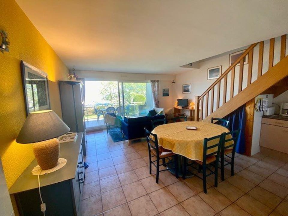 Quiberon : Triplex 73m² avec WiFi, 6 pers, 2 chambres Apartment in Quiberon