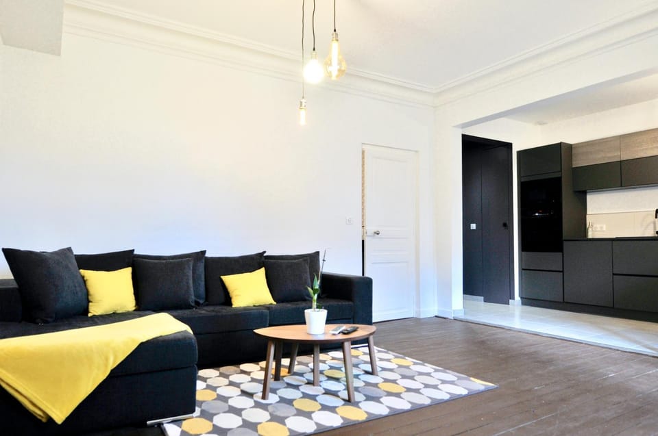 Living room, Lounge or bar, Seating area