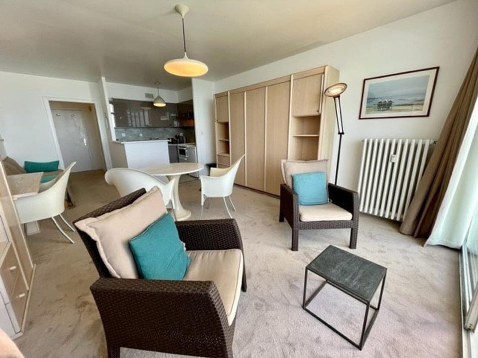Studio rénové 35m², 3 pers, face mer, animaux admis - FR-1-478-101 Apartment in Quiberon