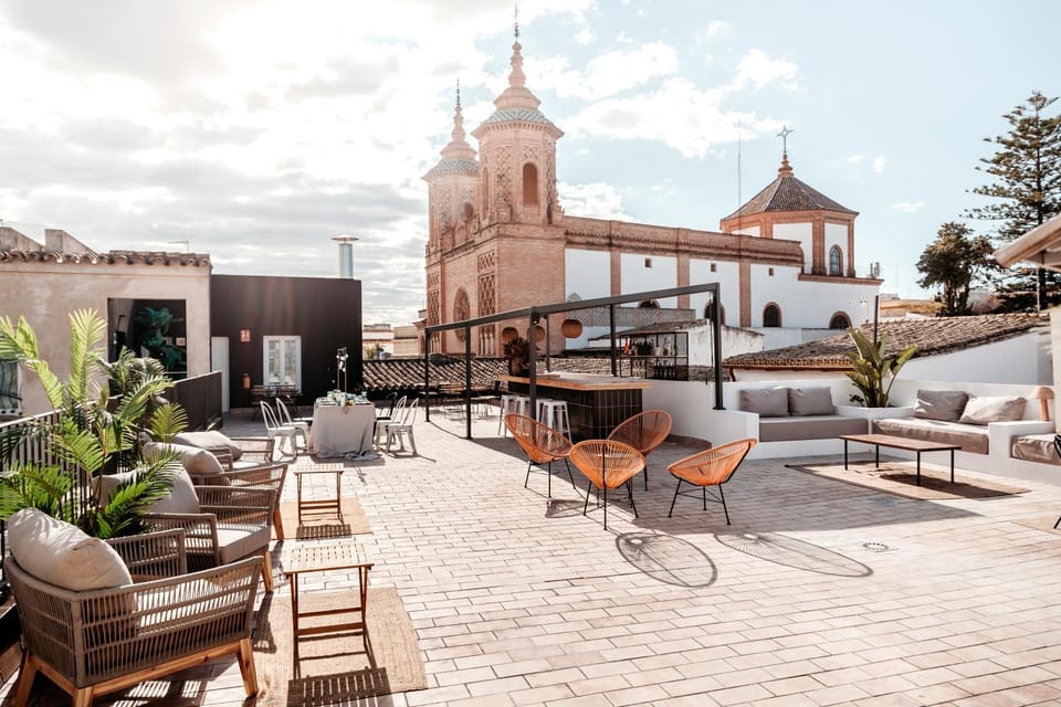 Property building, Day, Solarium, View (from property/room), Balcony/Terrace