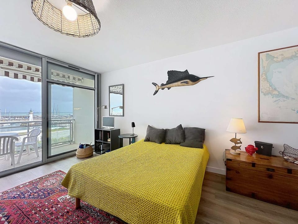 Quiberon - Studio rénové 33m² avec Balcon, Parking et Animaux acceptés - FR-1-478-121 Apartment in Quiberon