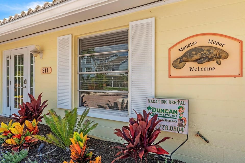 Manatee Manor House in Anna Maria Island