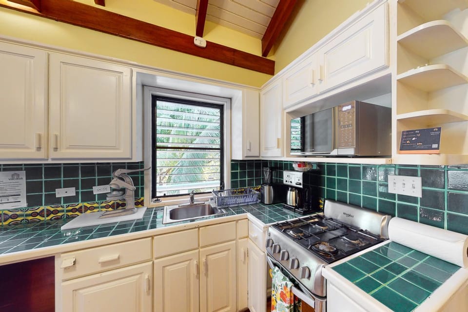 Condo #27 @ Beachside Villas Apartment in Stann Creek District
