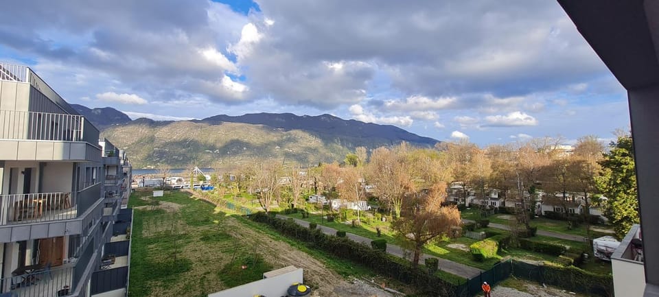 Lake view, Mountain view