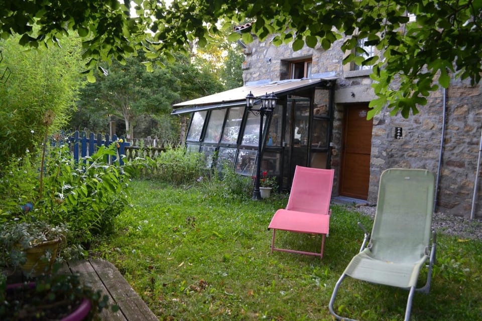 Garden, sunbed