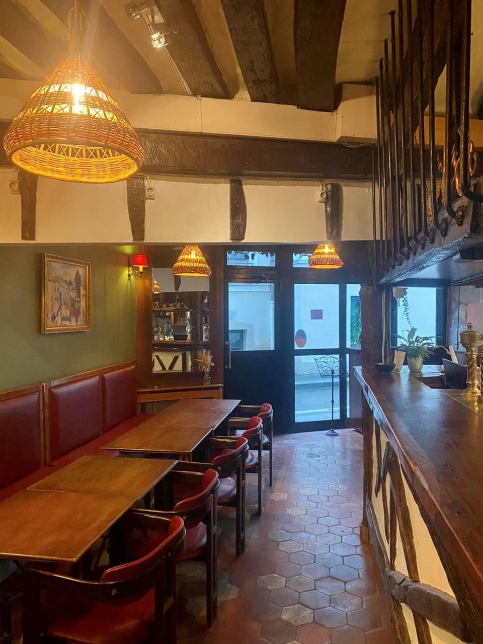 Lounge or bar, Lounge or bar