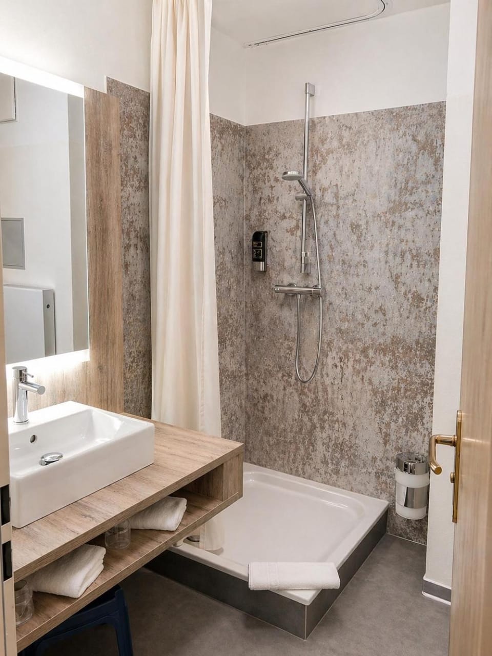 Shower, Bathroom