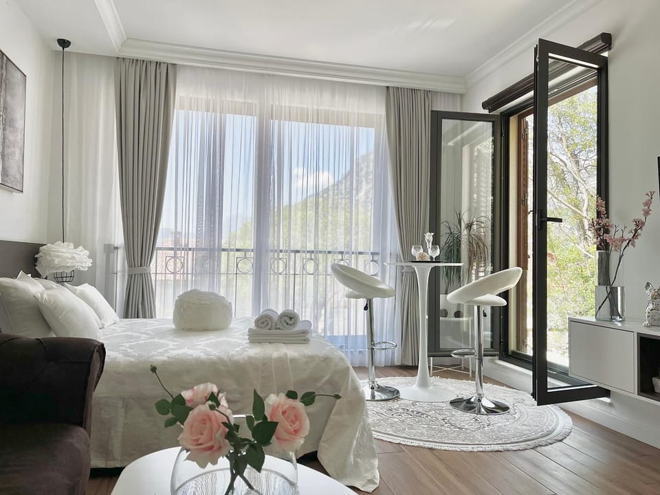 Vacanza, Sea view Apartment in Dobrota